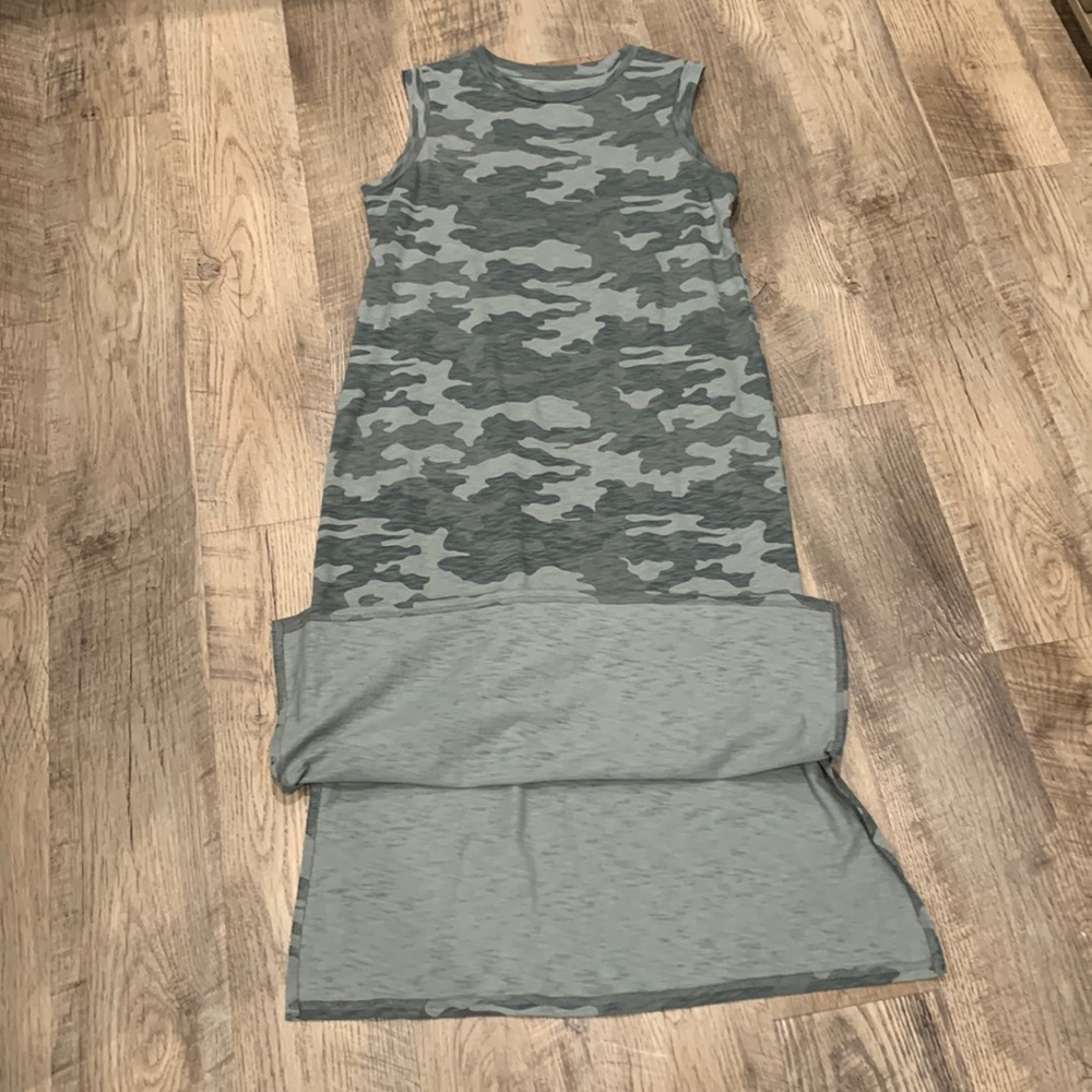 Universal Threads MIDI dress